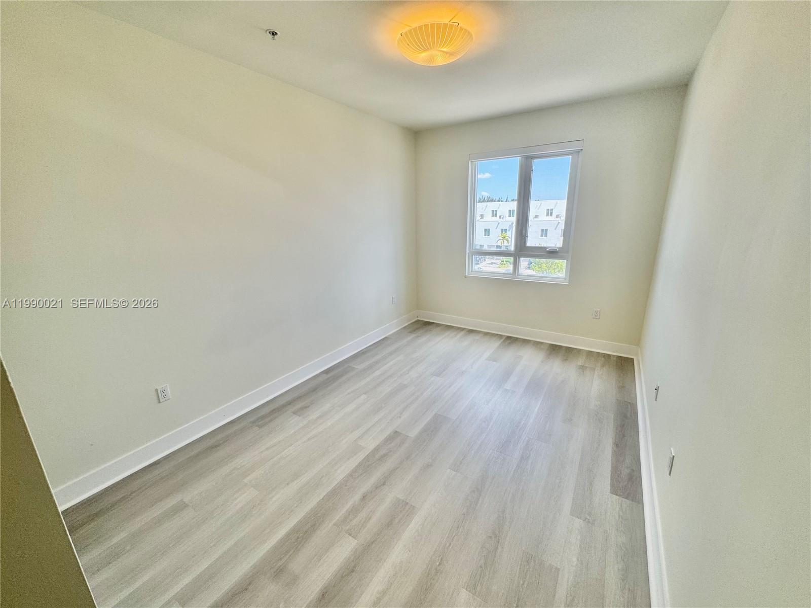 LANDMARK AT DORAL - Residential Lease