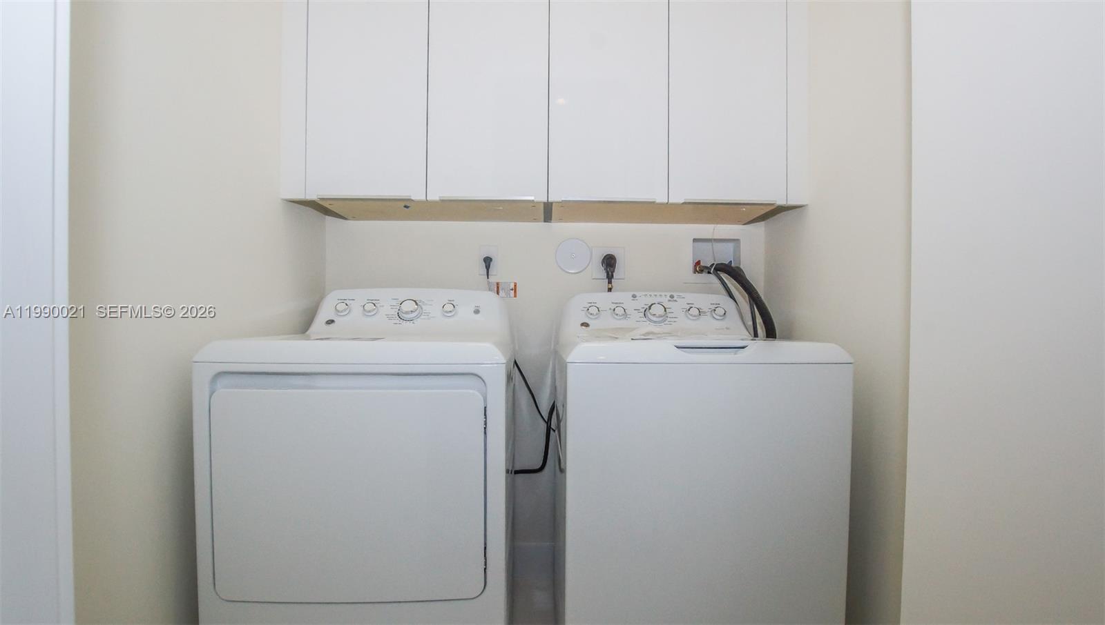 LANDMARK AT DORAL - Residential Lease