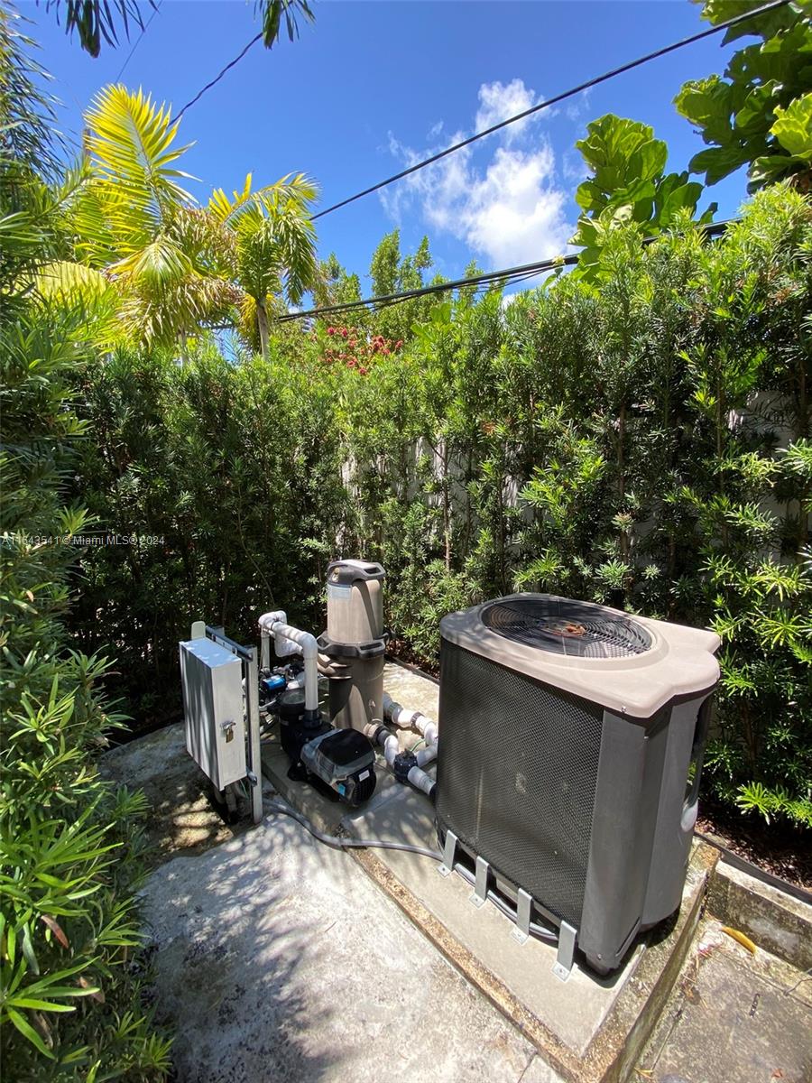 GOLDEN SHORES OCEAN BLVD - Residential