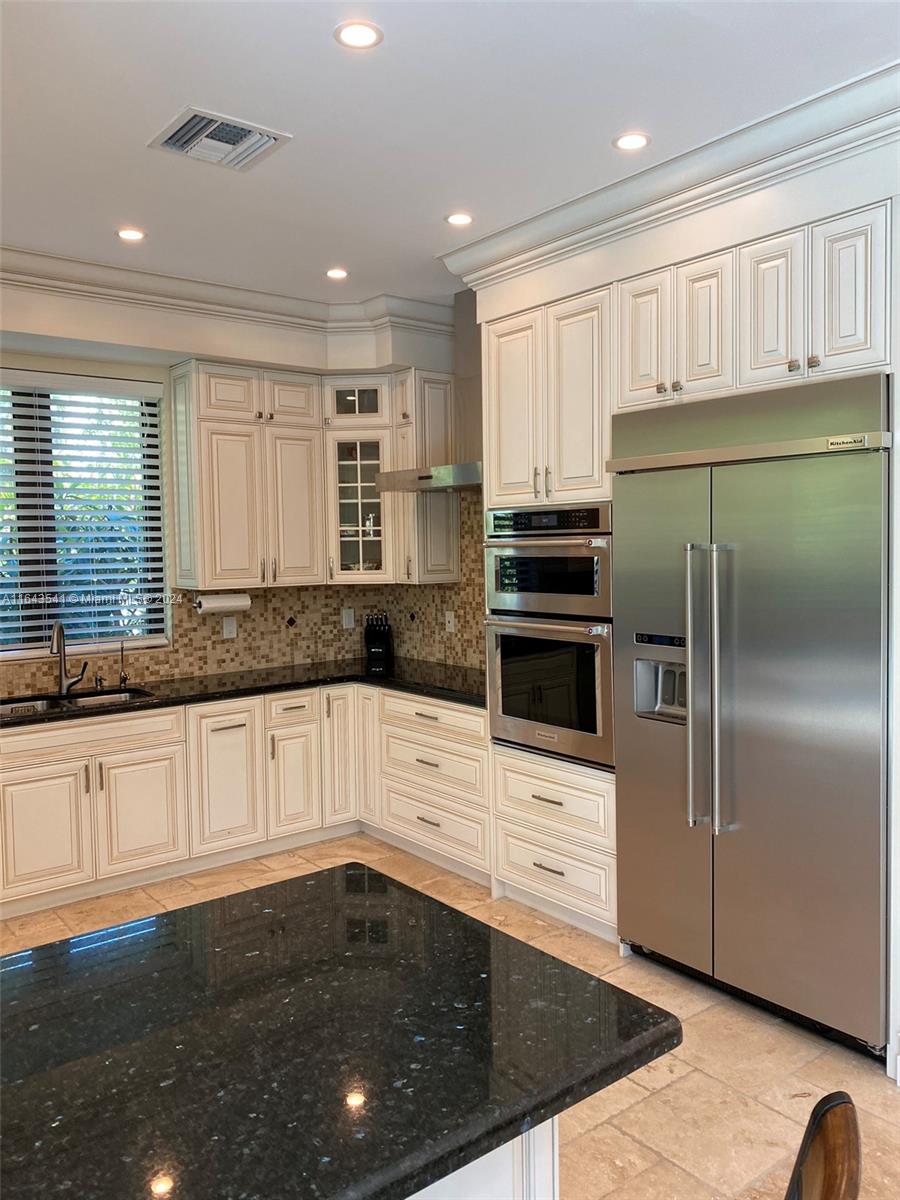 GOLDEN SHORES OCEAN BLVD - Residential