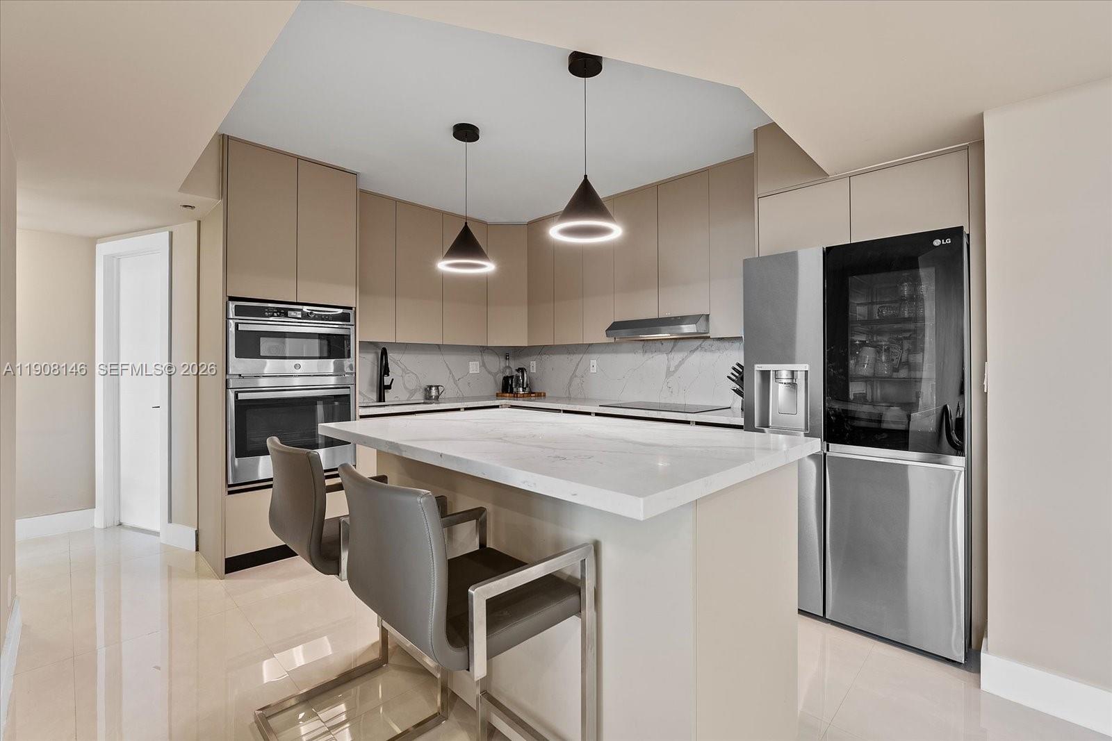 HAMPTONS WEST CONDO - Residential