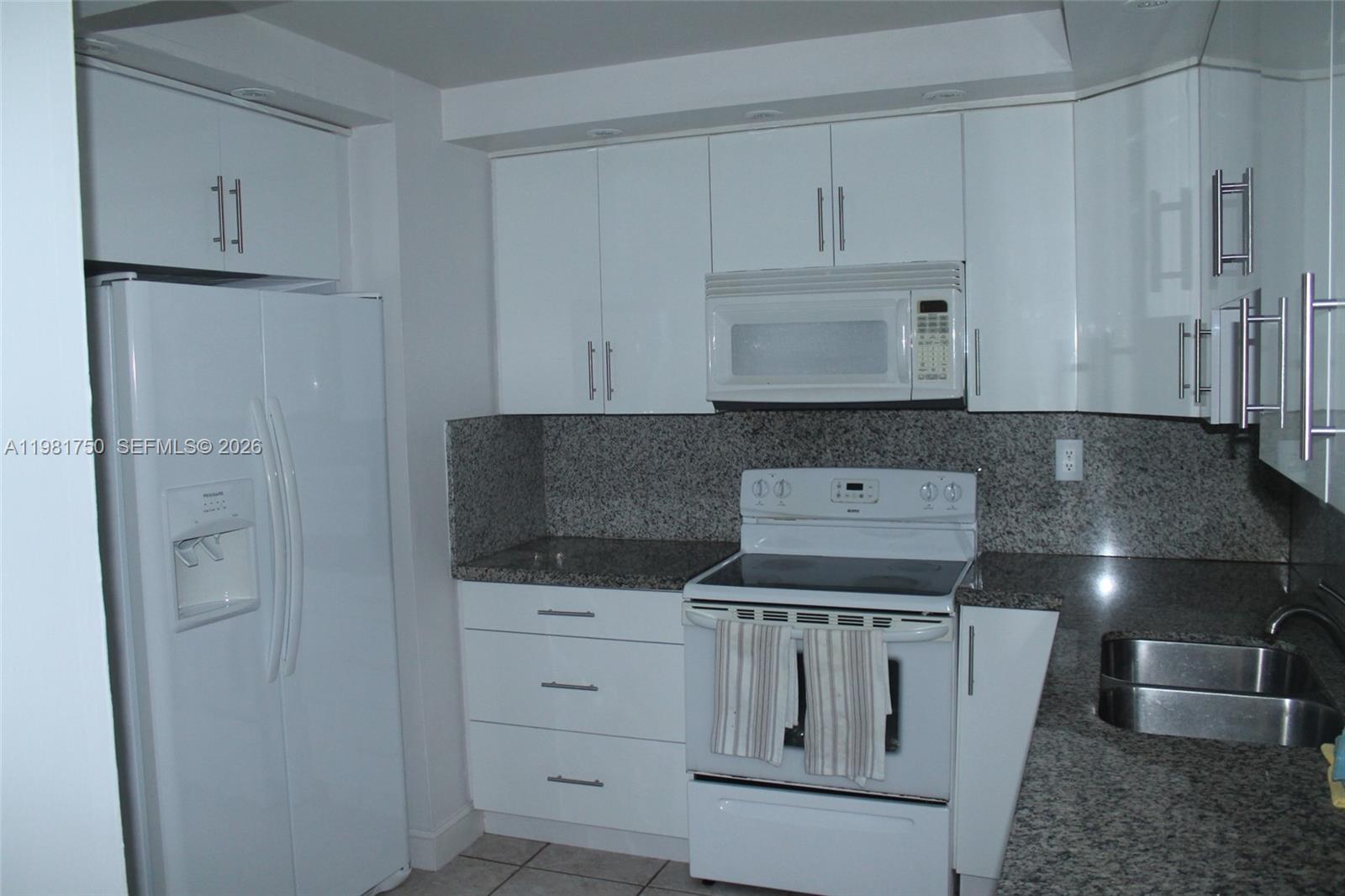 GREENTREE CONDO - Residential Lease