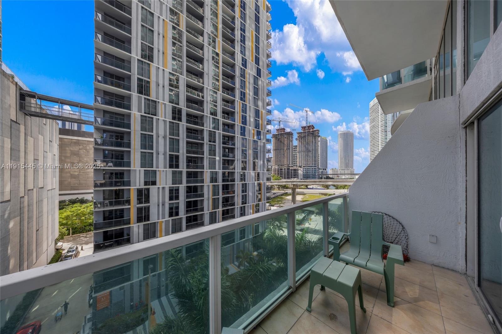 BRICKELL ON THE RIVER S T - Residential