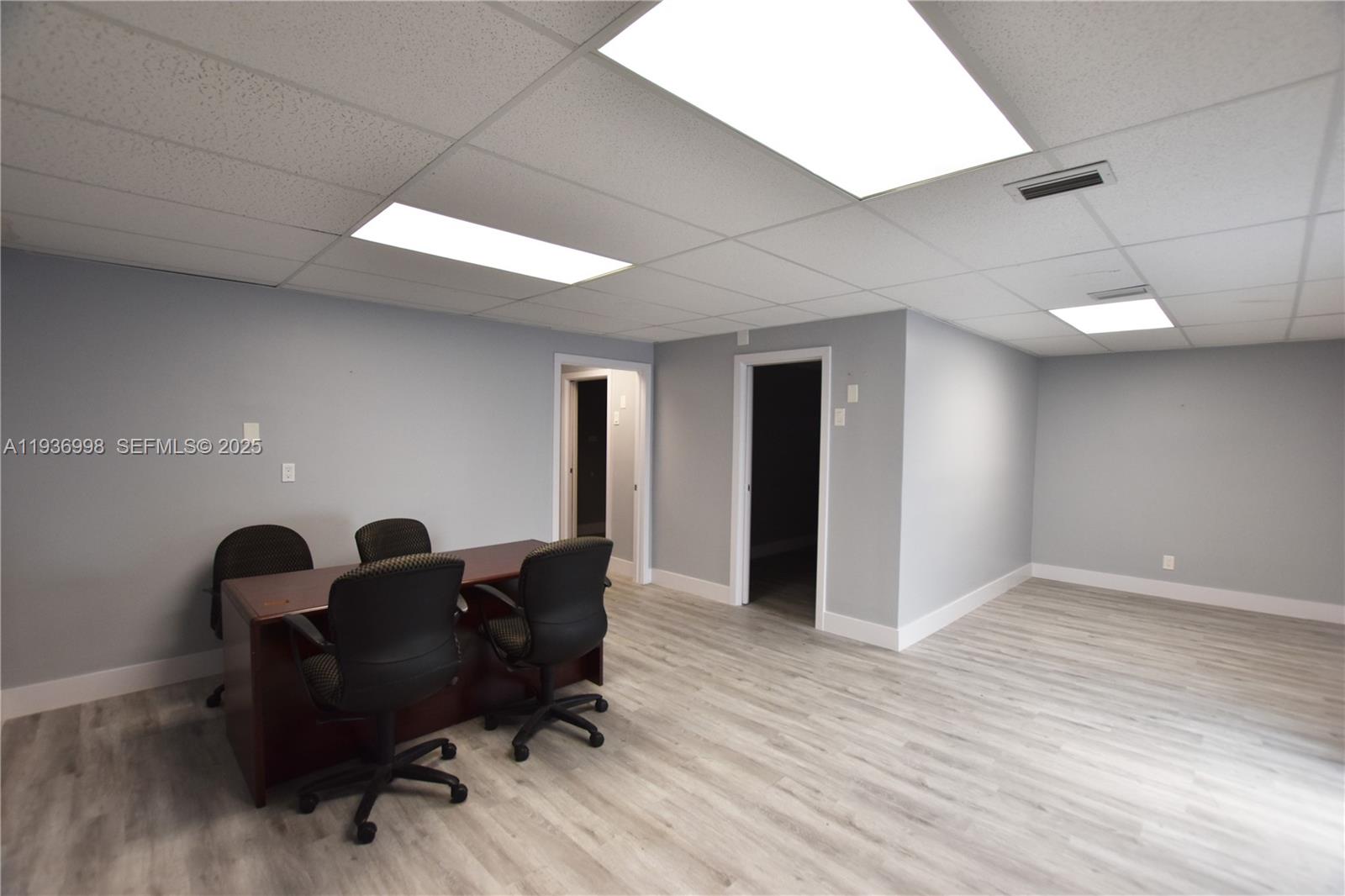 3911 Hollywood Blvd 106