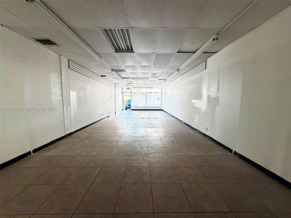 Photo of 3884 Davie Blvd #3884, Fort Lauderdale, FL 33312 (MLS # A11931749)