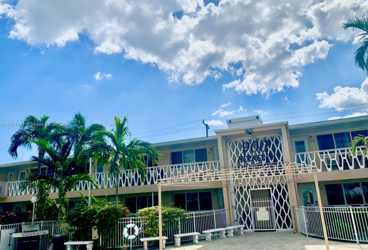 BERKELEY DIPLOMAT CO-OP - Residential