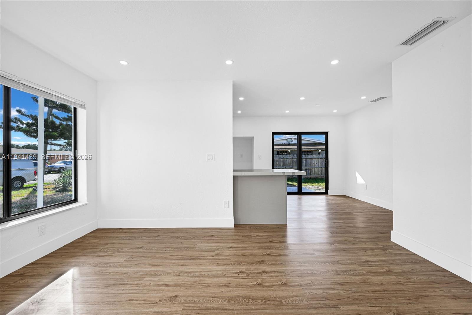 CAROL CITY 4TH ADDN - Residential