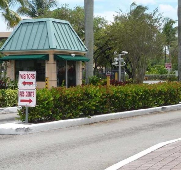 HORIZONS WEST CONDO #9 - Residential Lease