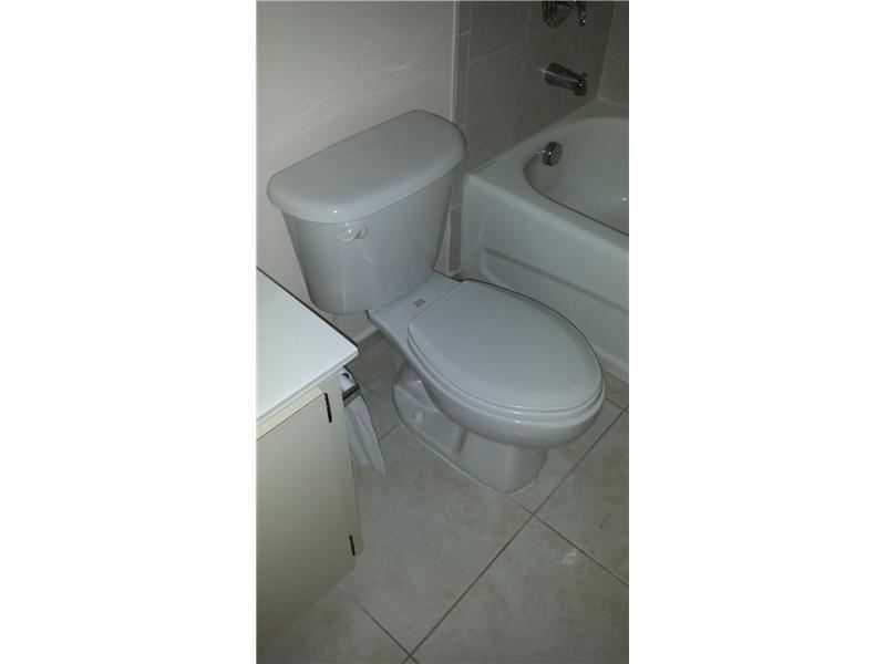 PALM GARDENS - Residential Lease