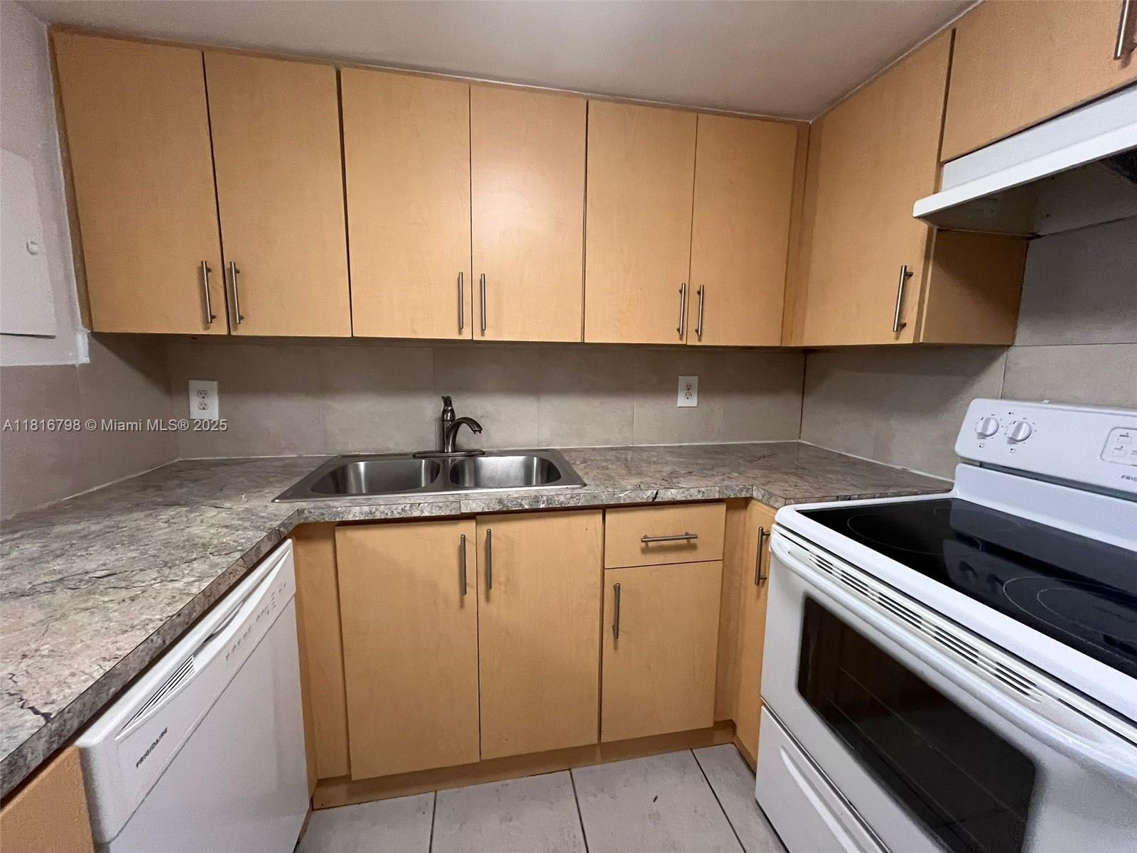 7000 NW 17th St 218