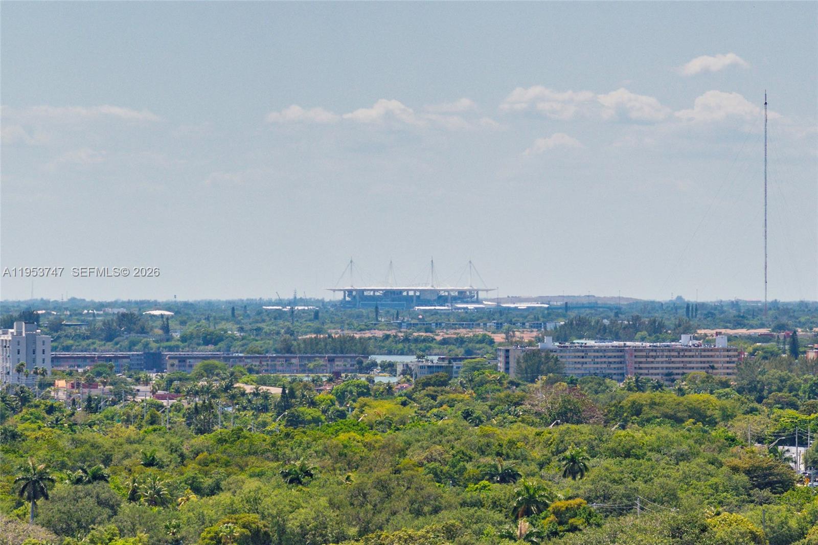 COMMODORE PLAZA CONDO - Residential