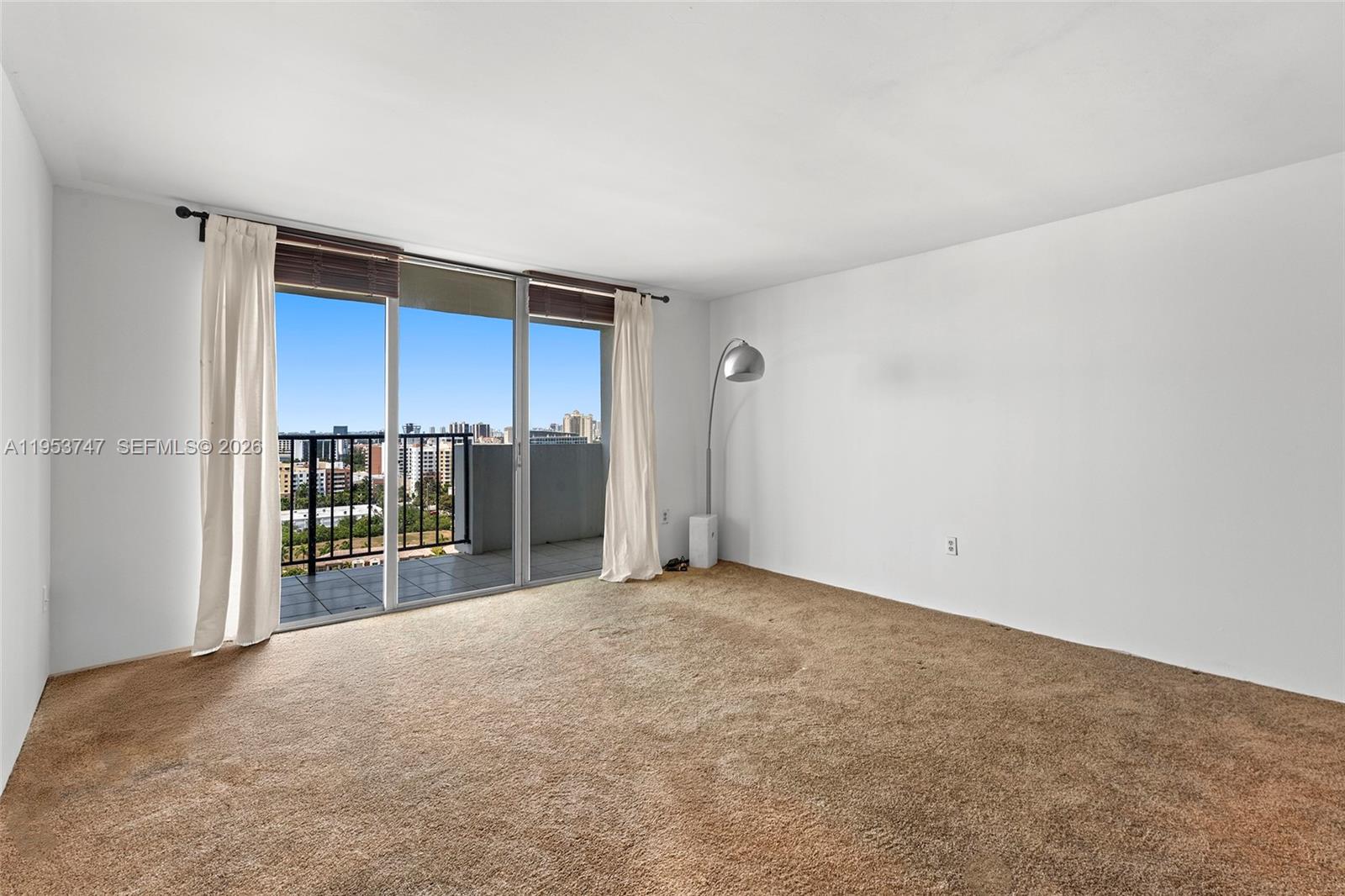 COMMODORE PLAZA CONDO - Residential