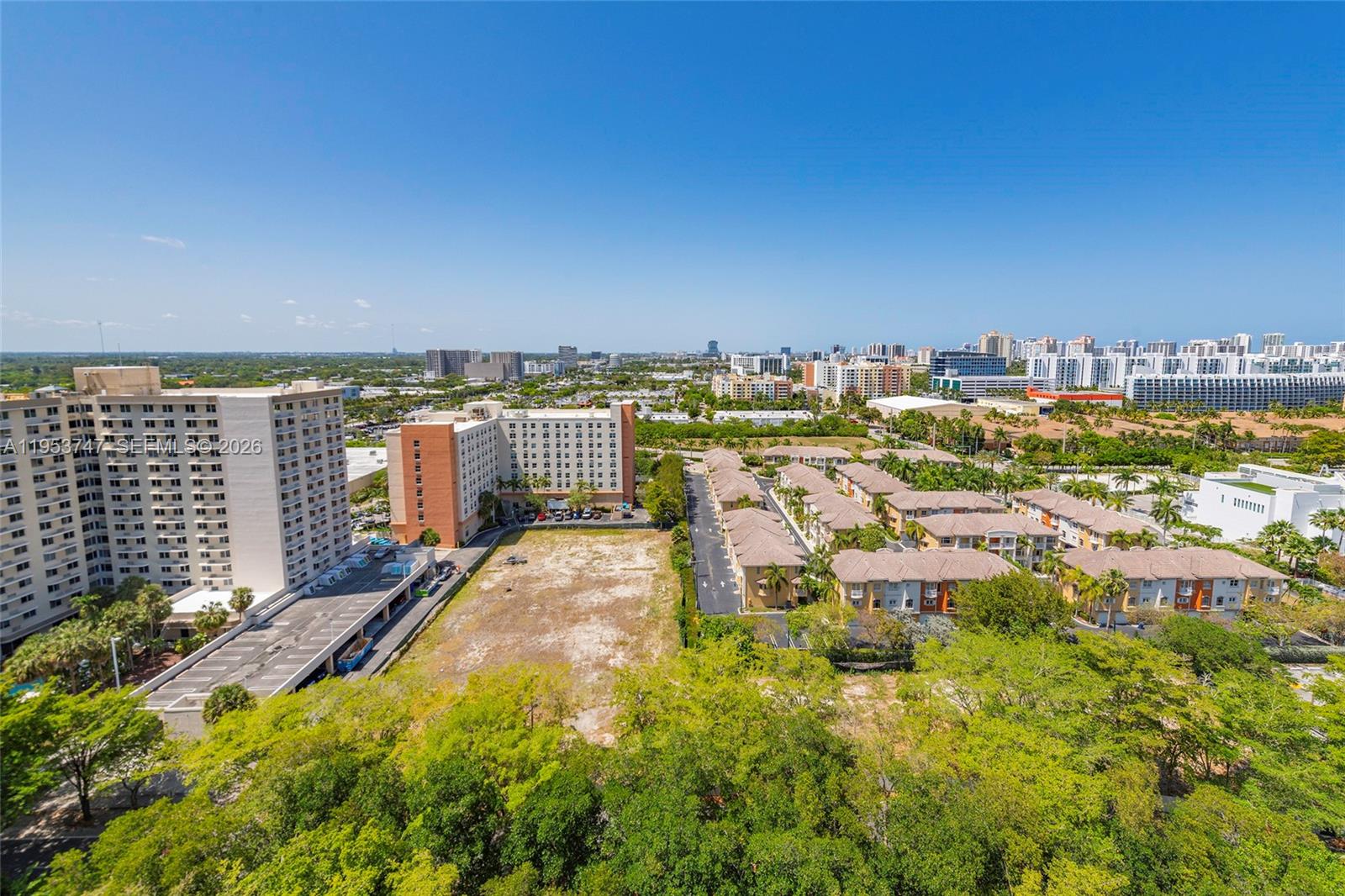 COMMODORE PLAZA CONDO - Residential