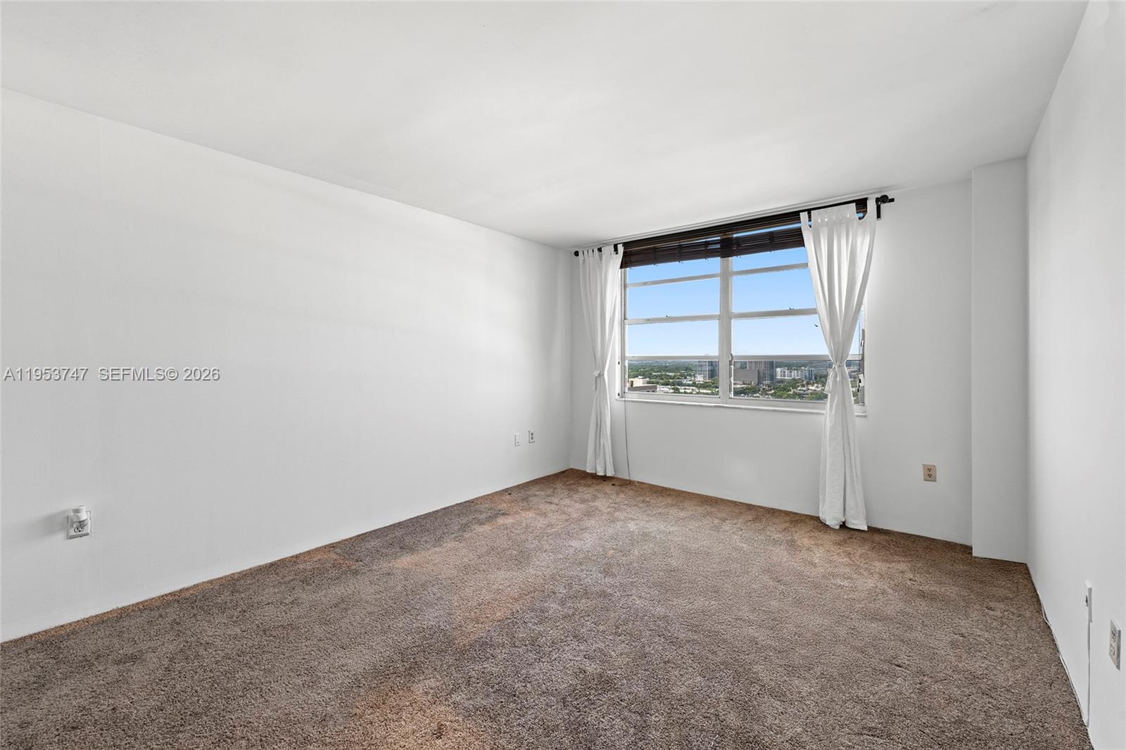 COMMODORE PLAZA CONDO - Residential