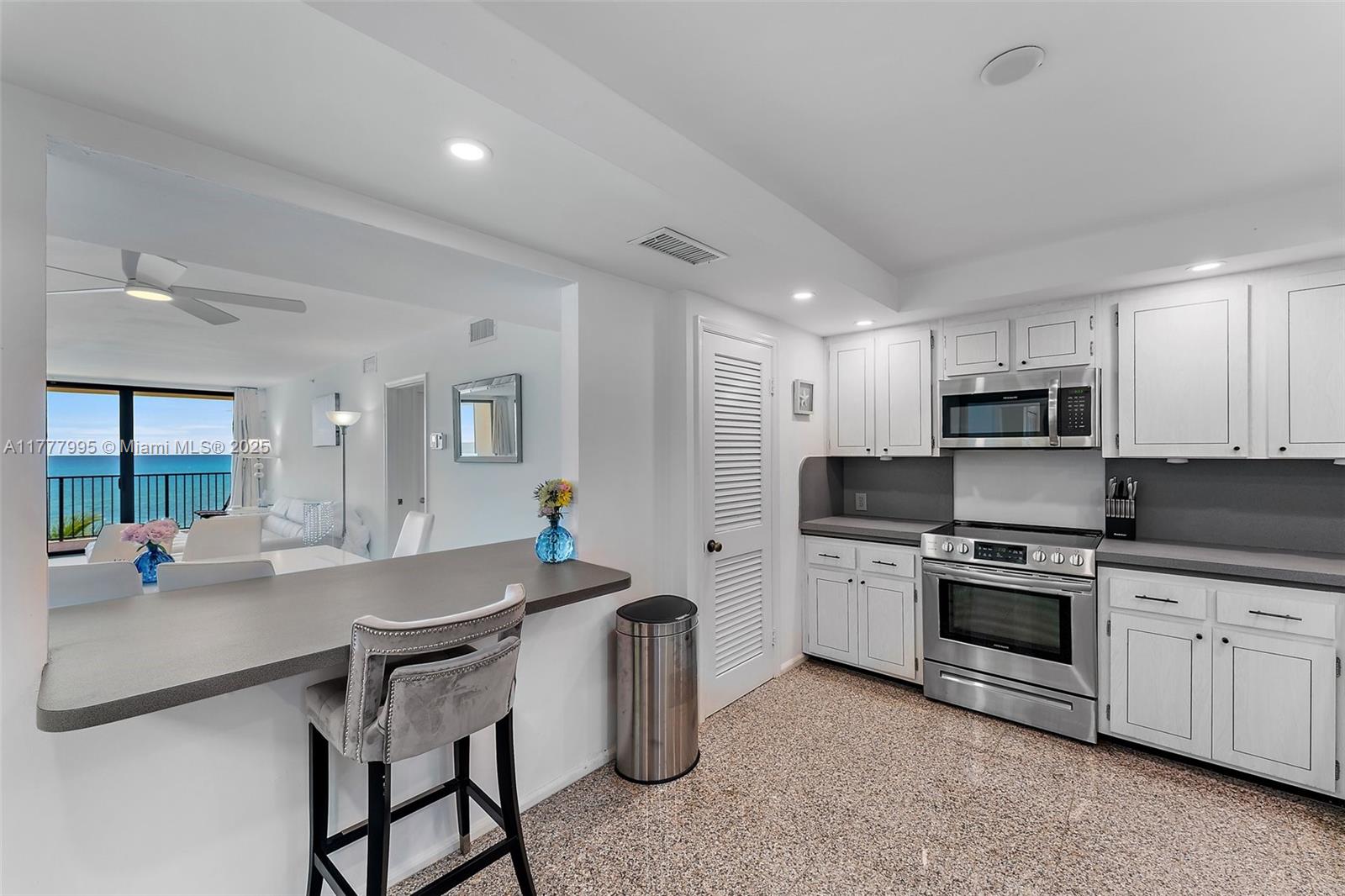OCEAN TOWERS - Residential Lease