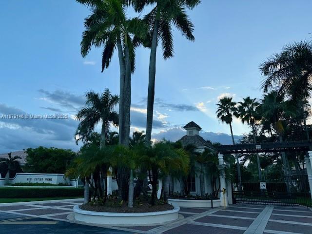 OLD CUTLER PALMS - Residential