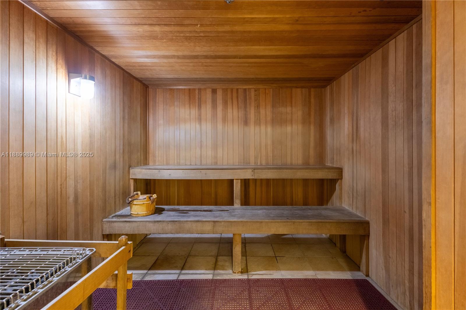 TERRAZAS RIVERPARK VILLAG - Residential