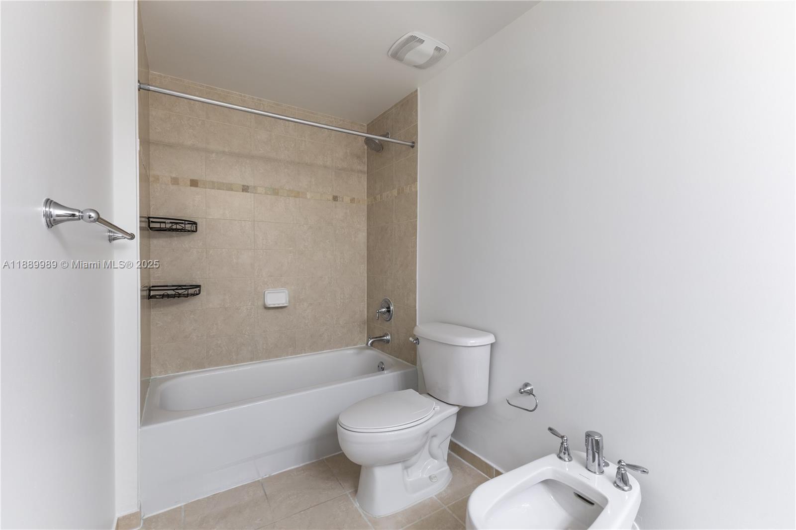 TERRAZAS RIVERPARK VILLAG - Residential