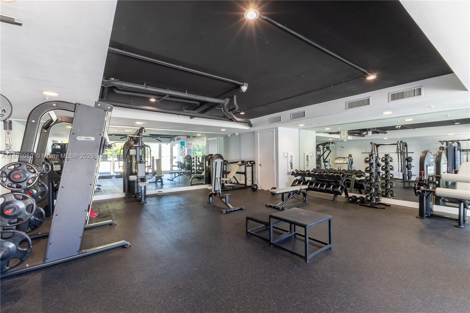 TERRAZAS RIVERPARK VILLAG - Residential