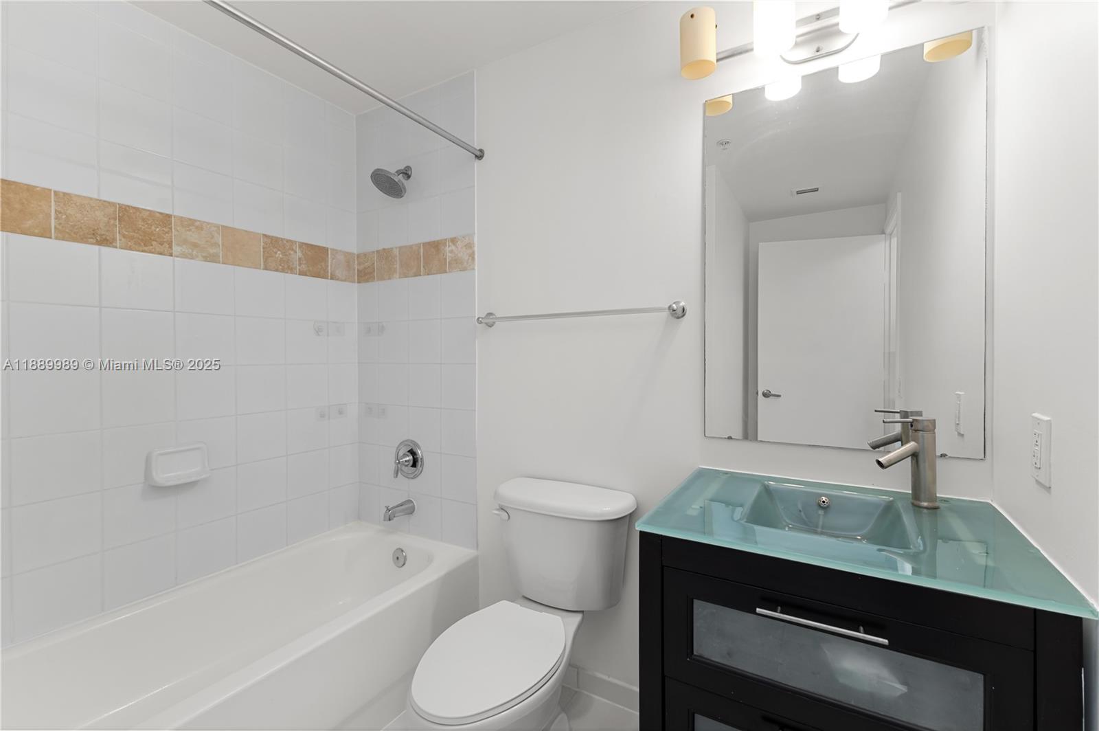 TERRAZAS RIVERPARK VILLAG - Residential