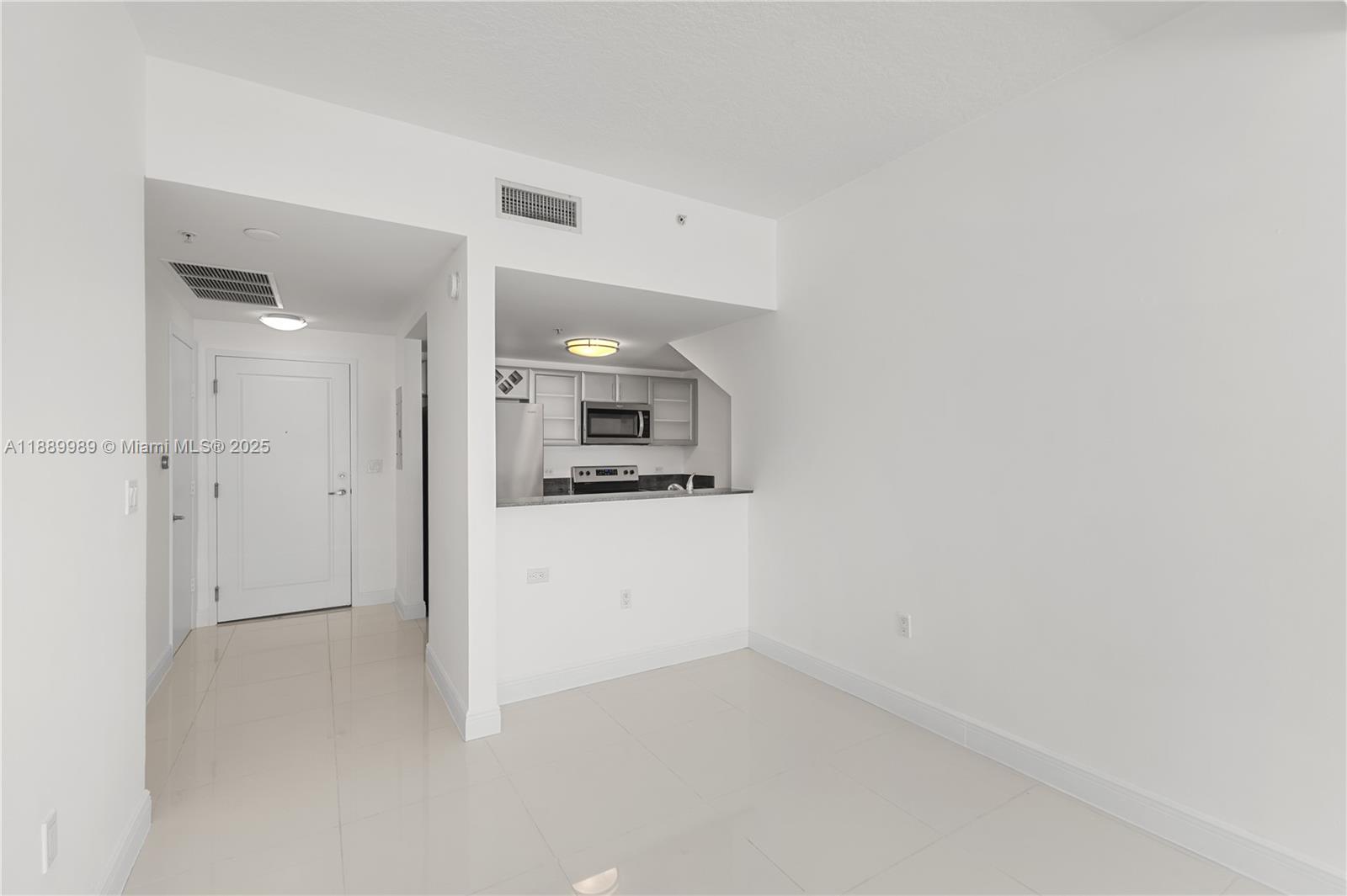 TERRAZAS RIVERPARK VILLAG - Residential