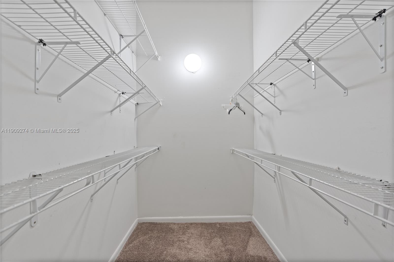 EVERGLADES SUGAR & LAND C - Residential Lease