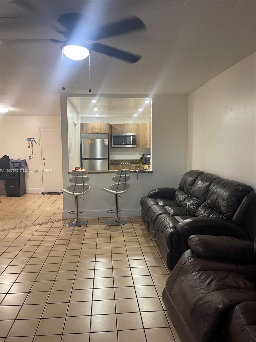 MORADA NO 1 CONDO - Residential Lease