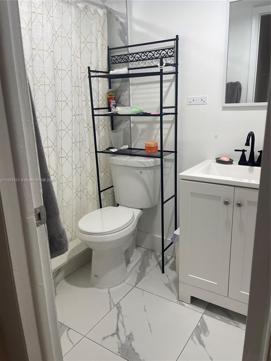 MORADA NO 1 CONDO - Residential Lease