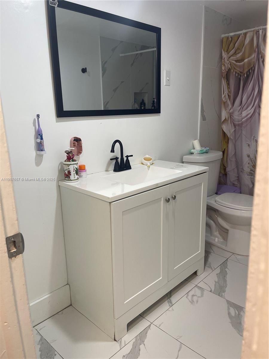 MORADA NO 1 CONDO - Residential Lease