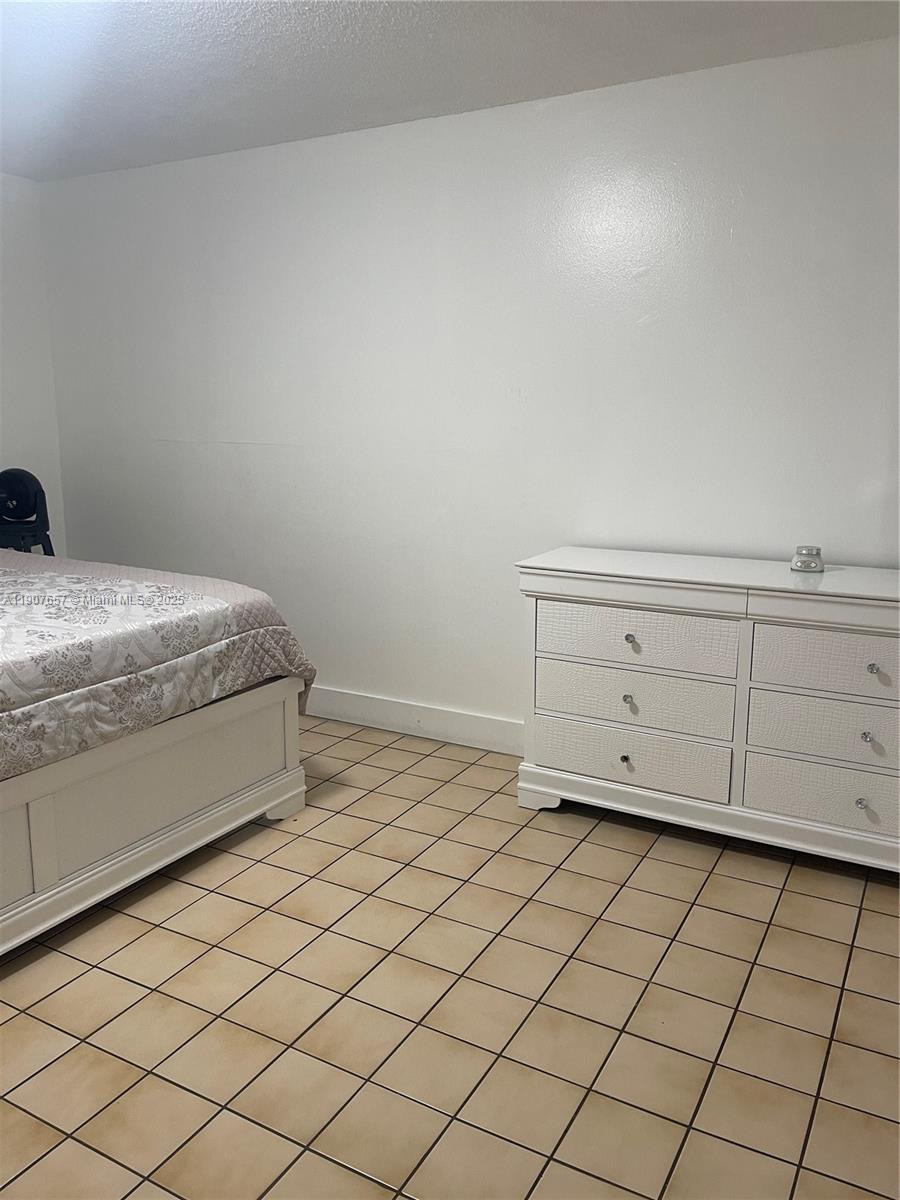 MORADA NO 1 CONDO - Residential Lease