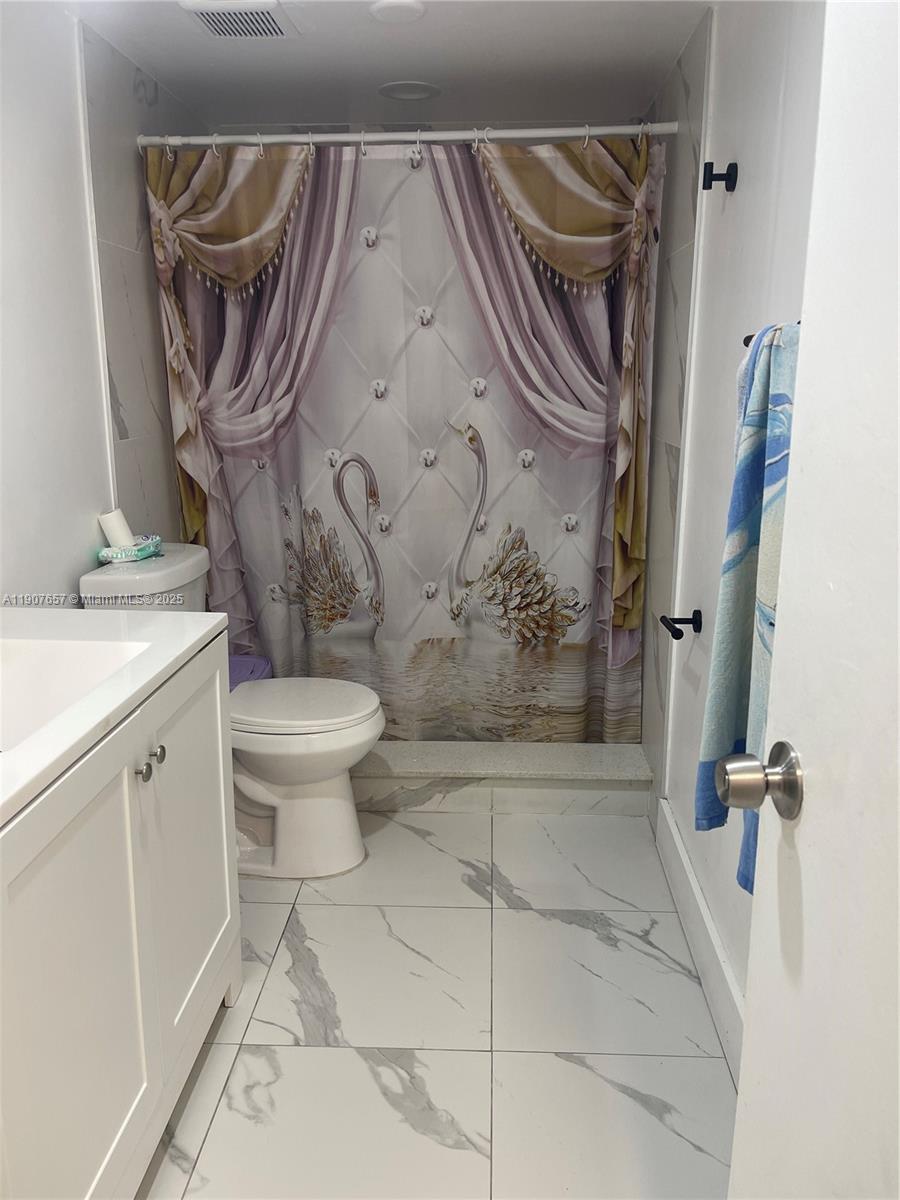 MORADA NO 1 CONDO - Residential Lease