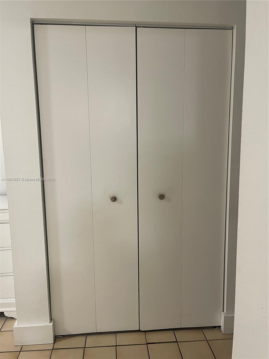 MORADA NO 1 CONDO - Residential Lease