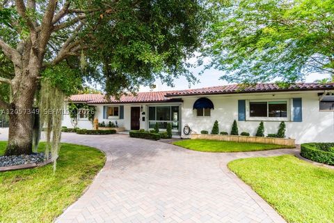 Photo of 5711 SW 64th Ave, South Miami, FL 33143 (MLS # A12057349)