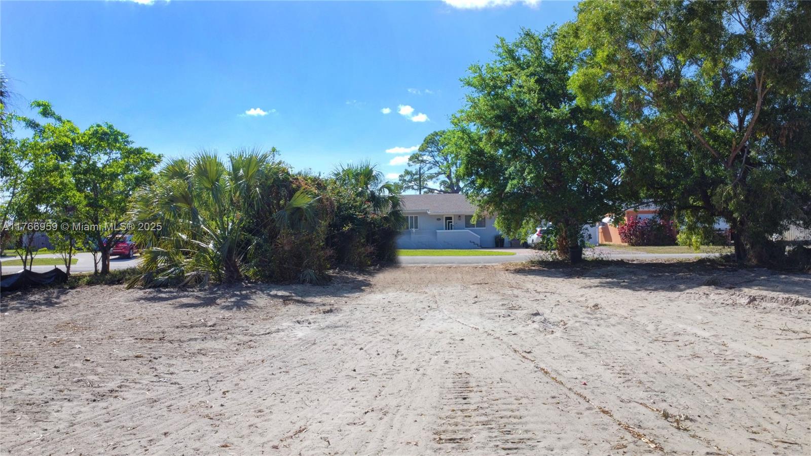 HI-PINE HOMESITES - Land