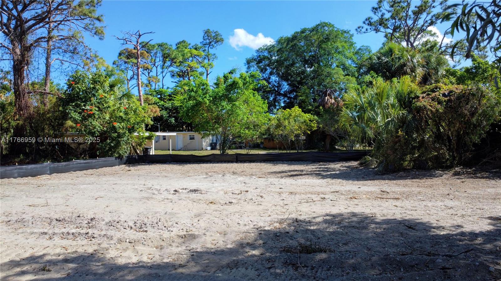 HI-PINE HOMESITES - Land