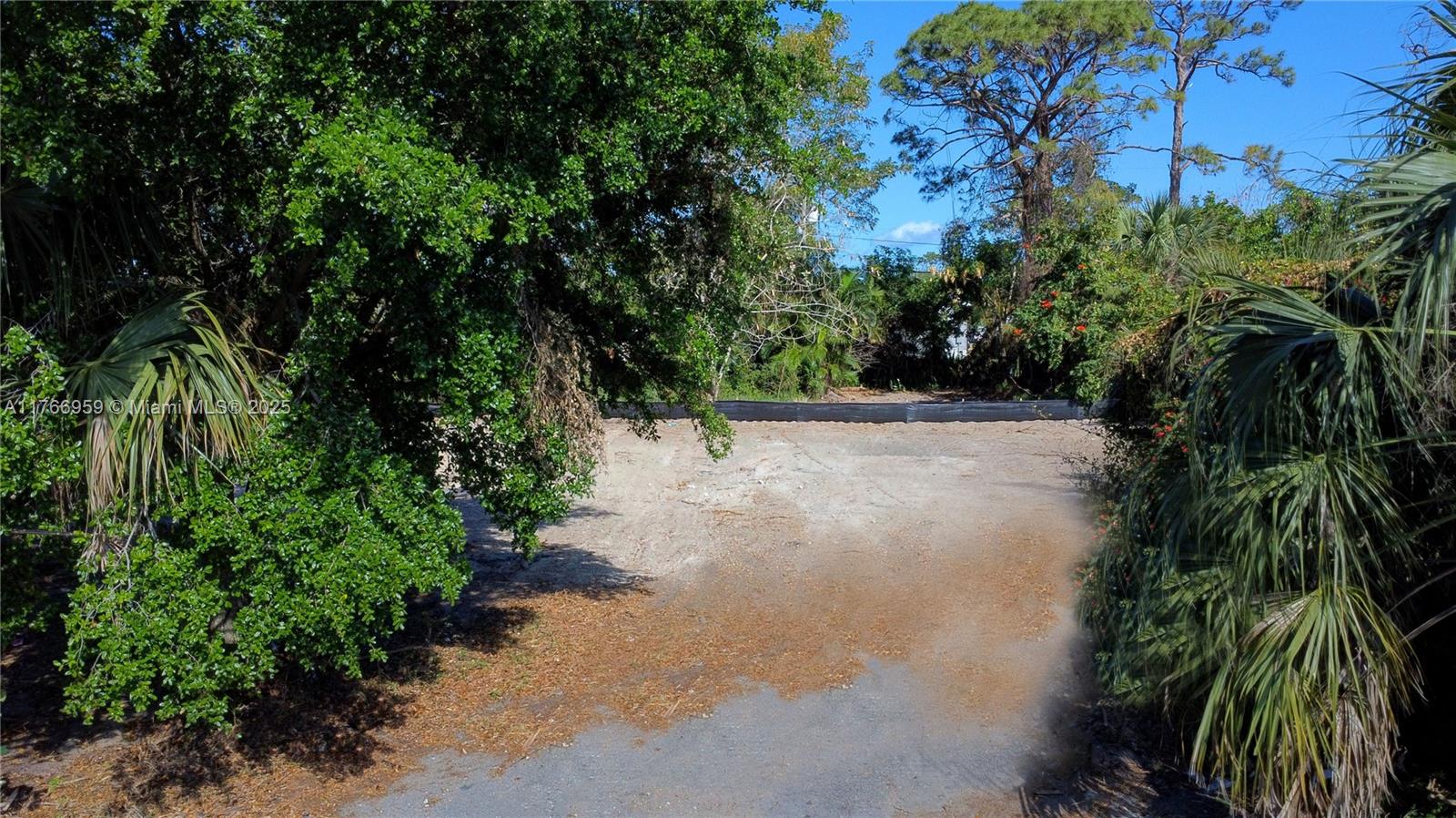HI-PINE HOMESITES - Land