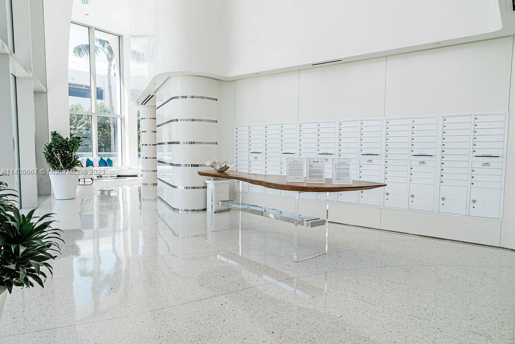 JADE SIGNATURE CONDO - Residential