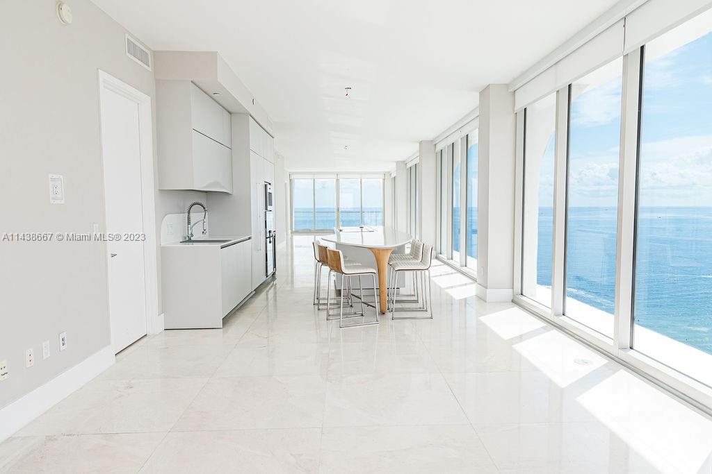 JADE SIGNATURE CONDO - Residential