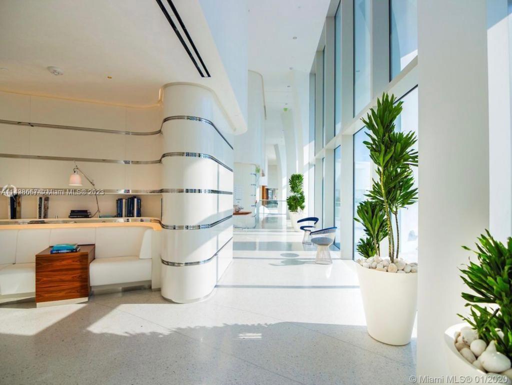 JADE SIGNATURE CONDO - Residential