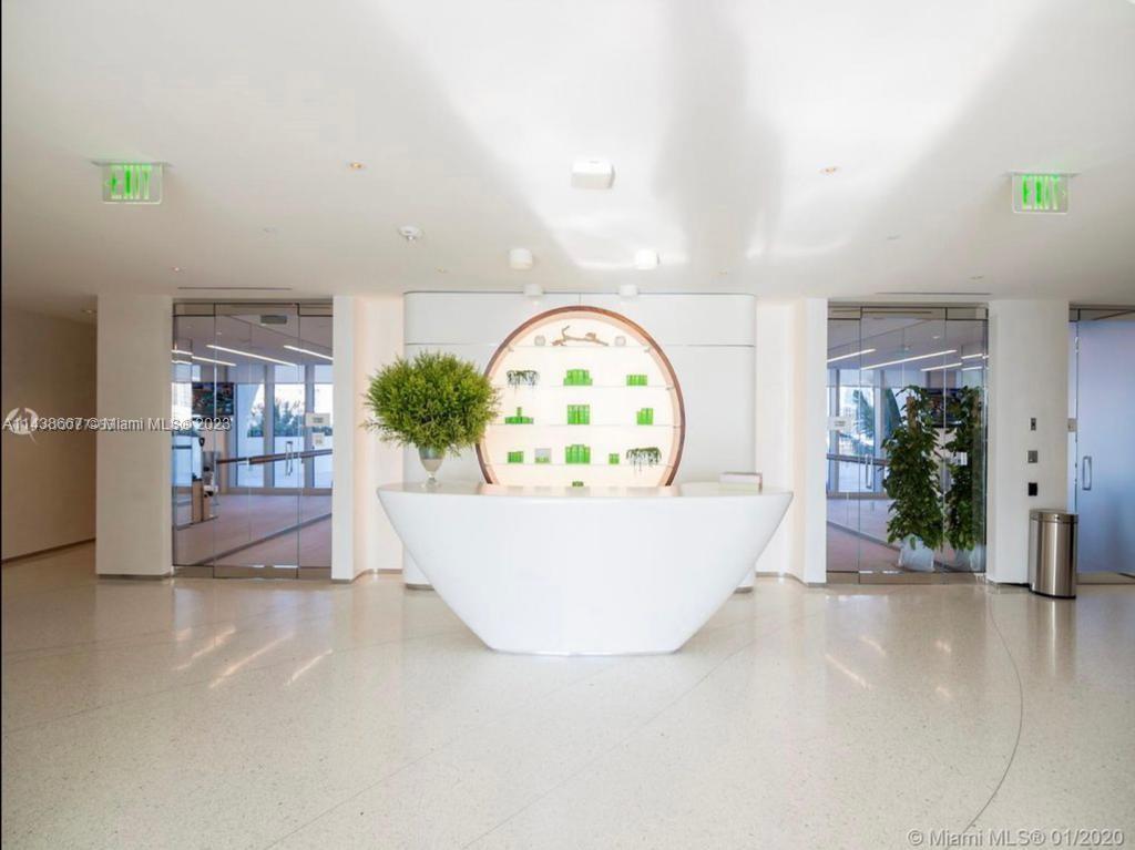 JADE SIGNATURE CONDO - Residential