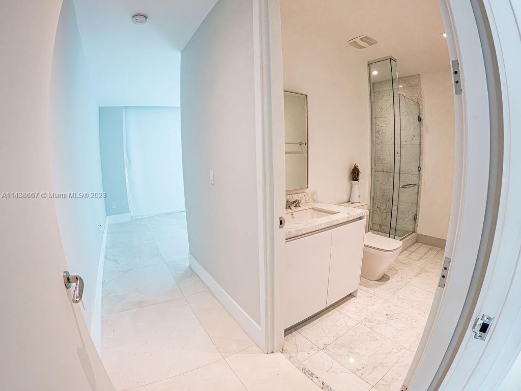 JADE SIGNATURE CONDO - Residential