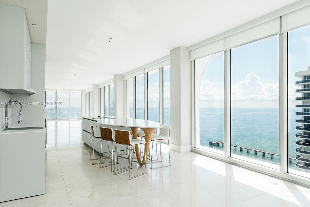 JADE SIGNATURE CONDO - Residential