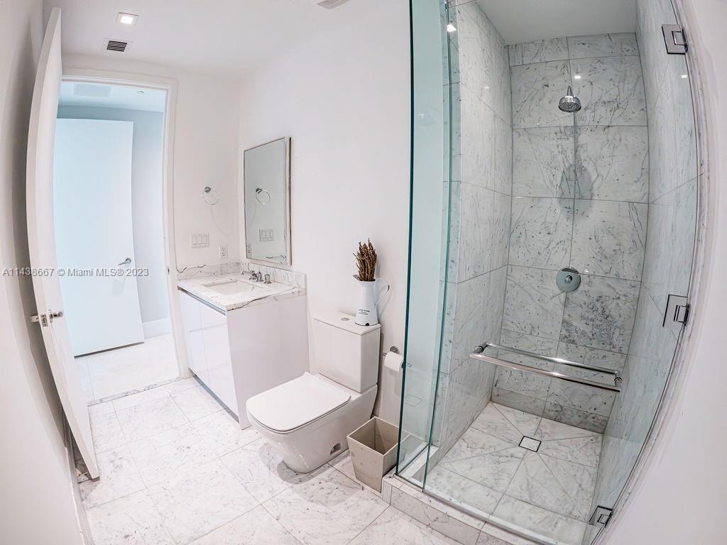 JADE SIGNATURE CONDO - Residential