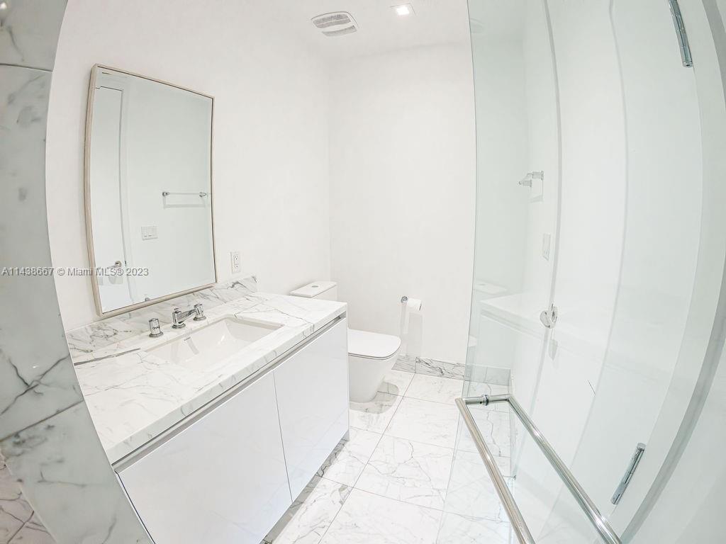 JADE SIGNATURE CONDO - Residential