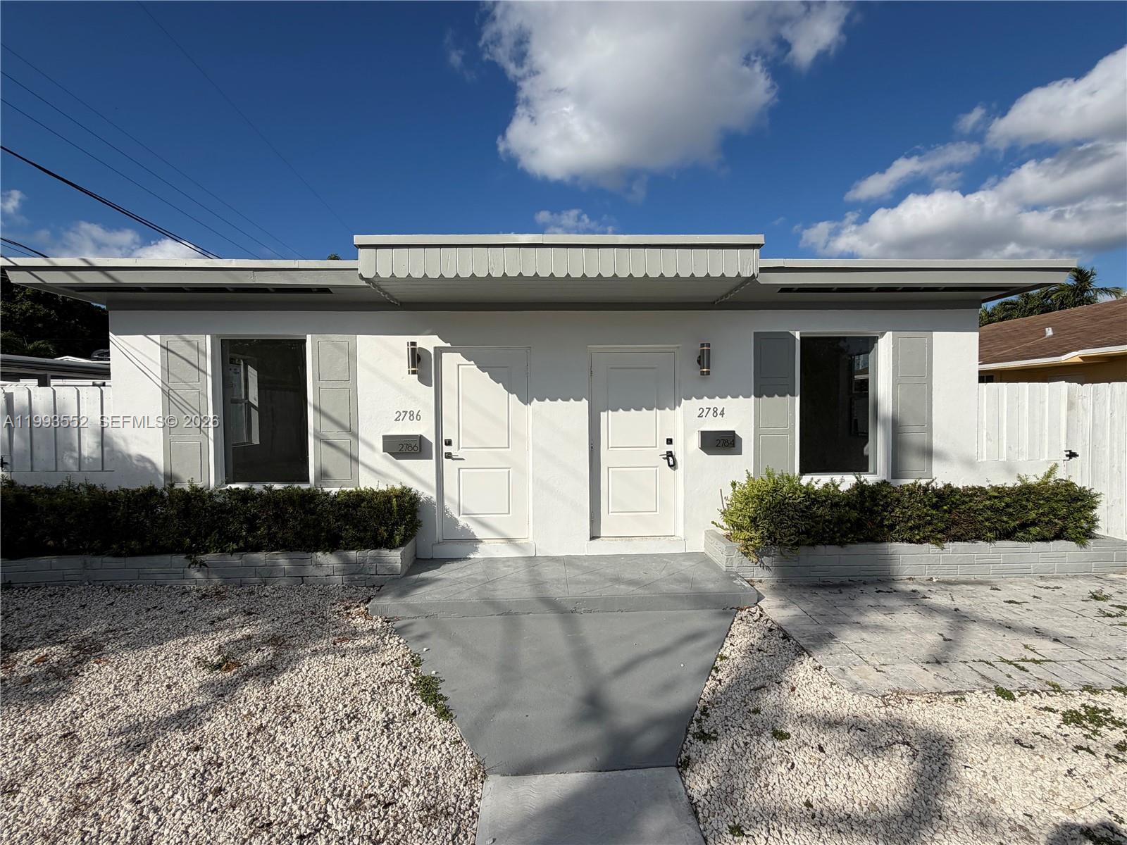 SOUTH BAY ESTATES - Residential Income