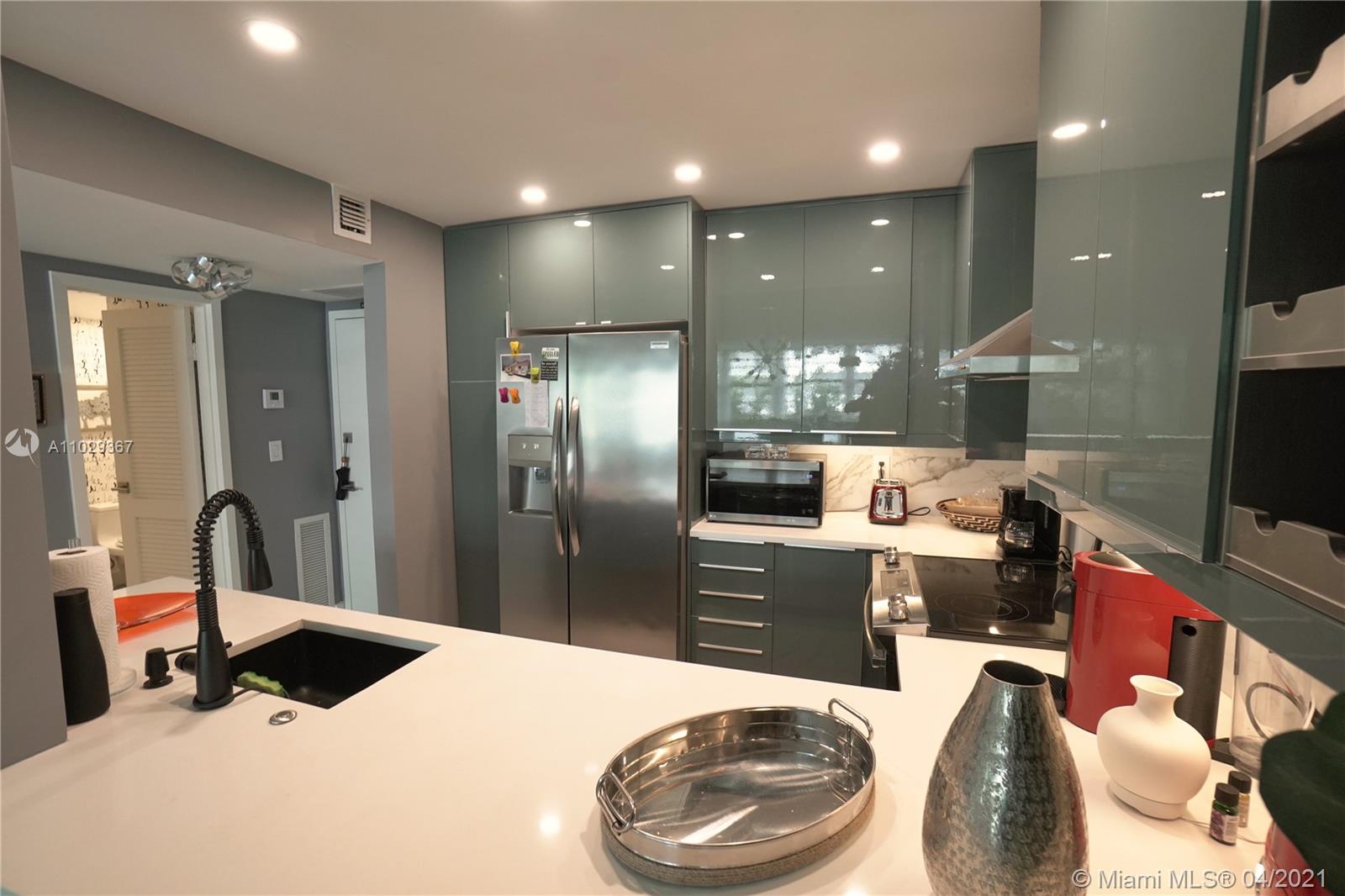 EAST POINT TOWERS CONDO - Residential