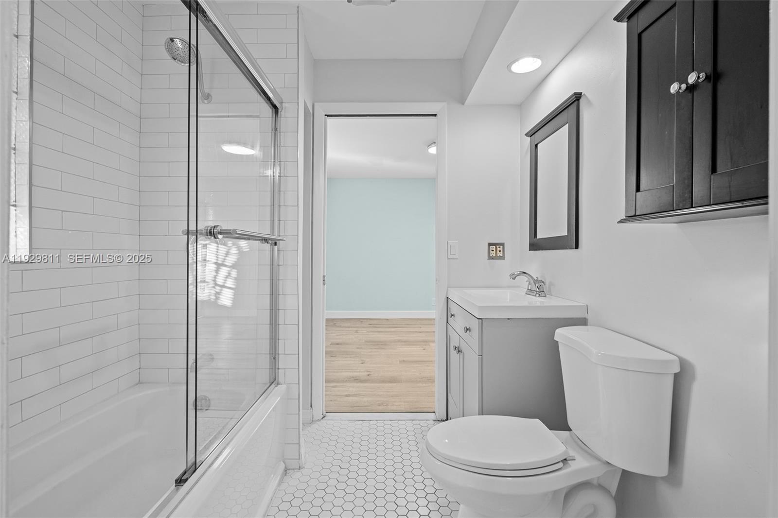 HOLLYWOOD - Residential