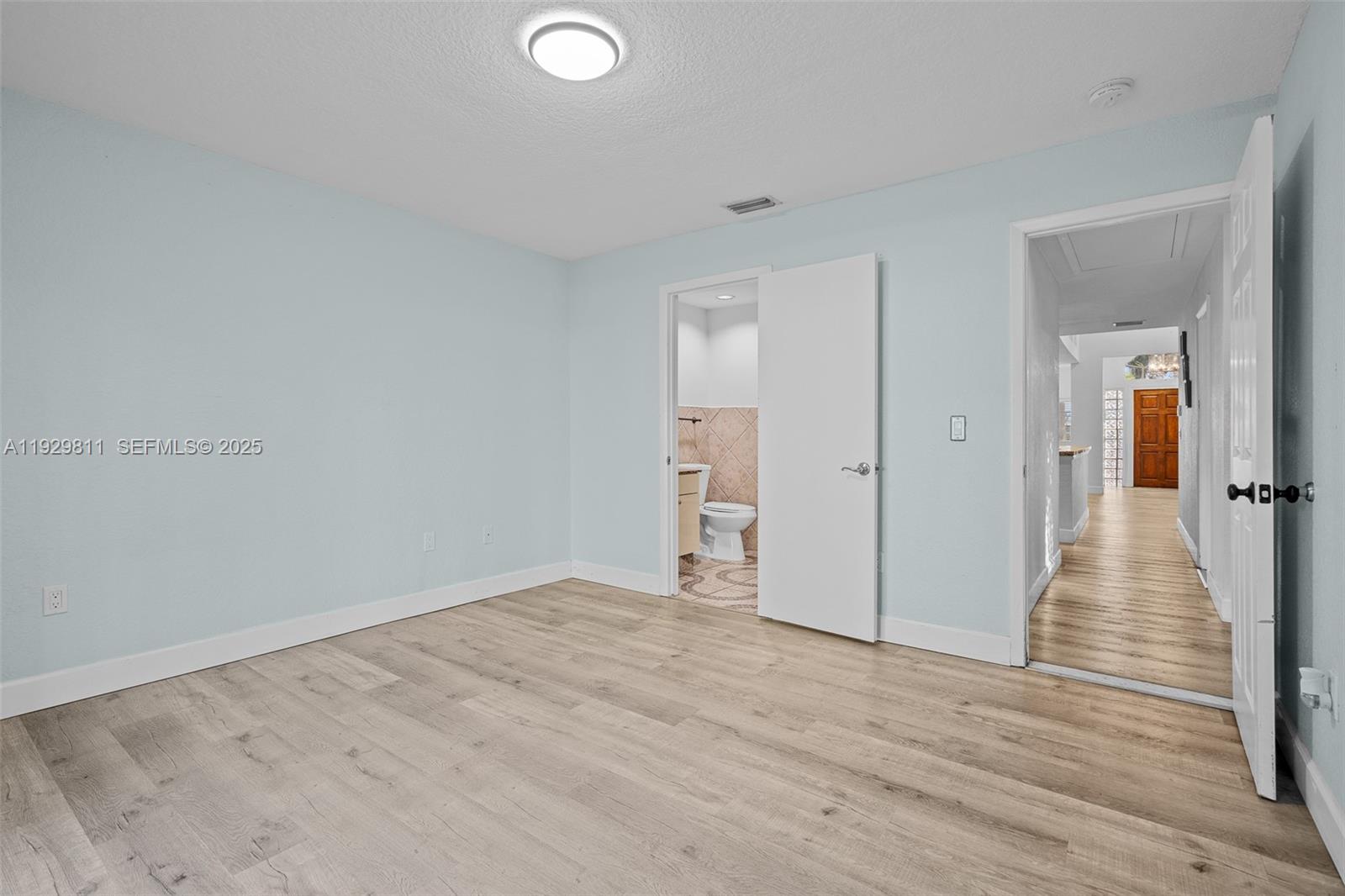 HOLLYWOOD - Residential