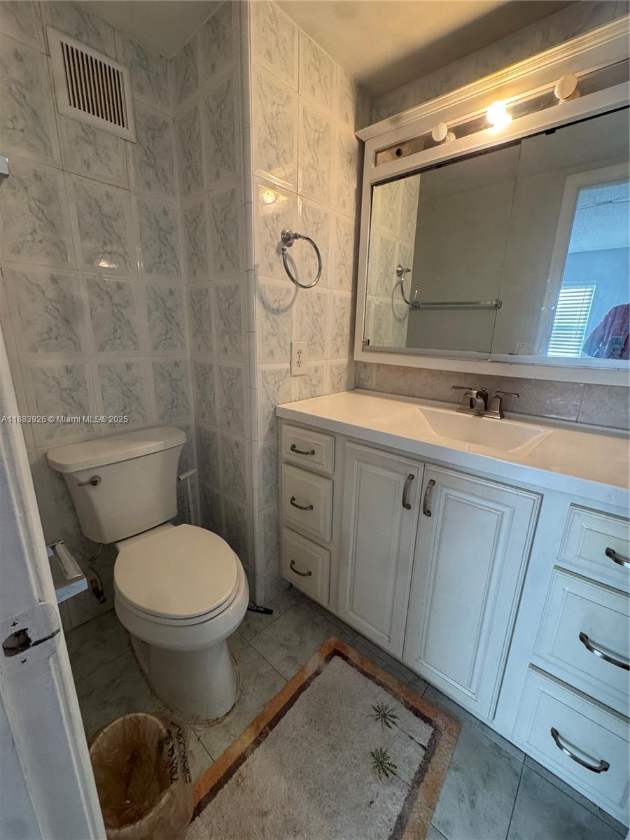PINE LAKE SEVEN CONDO - Residential