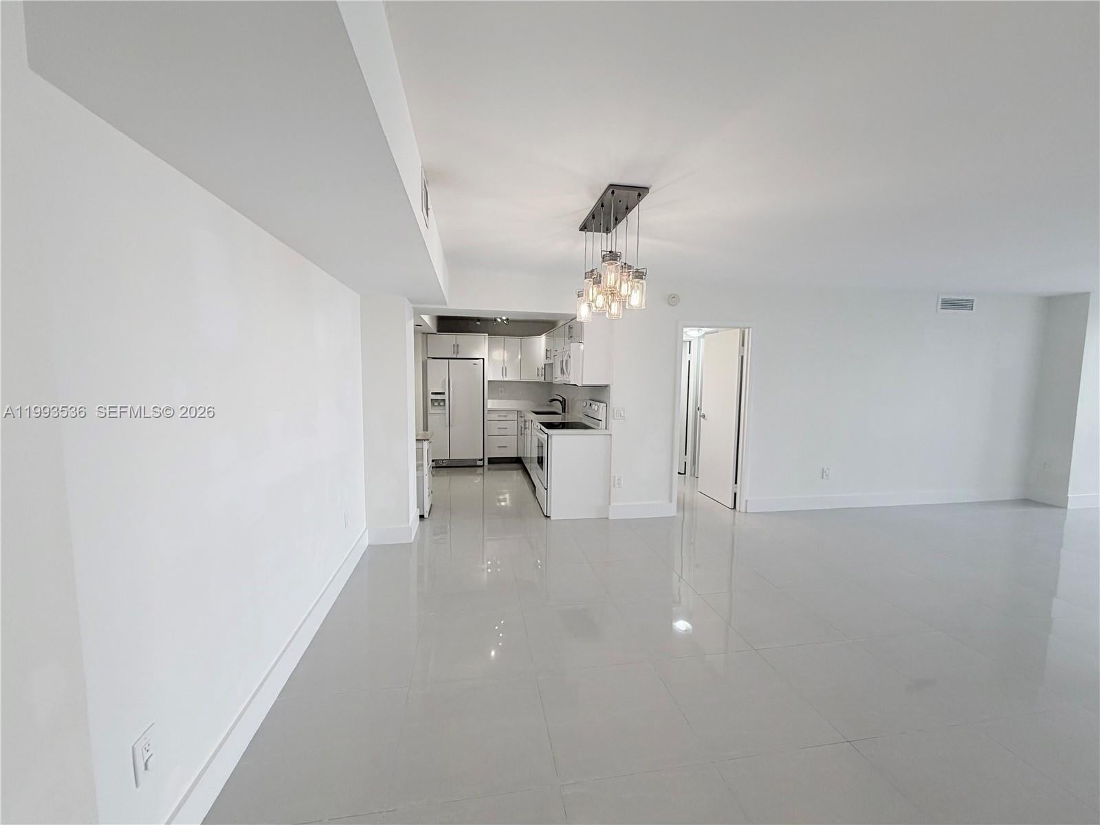 2333 Brickell Ave 1407